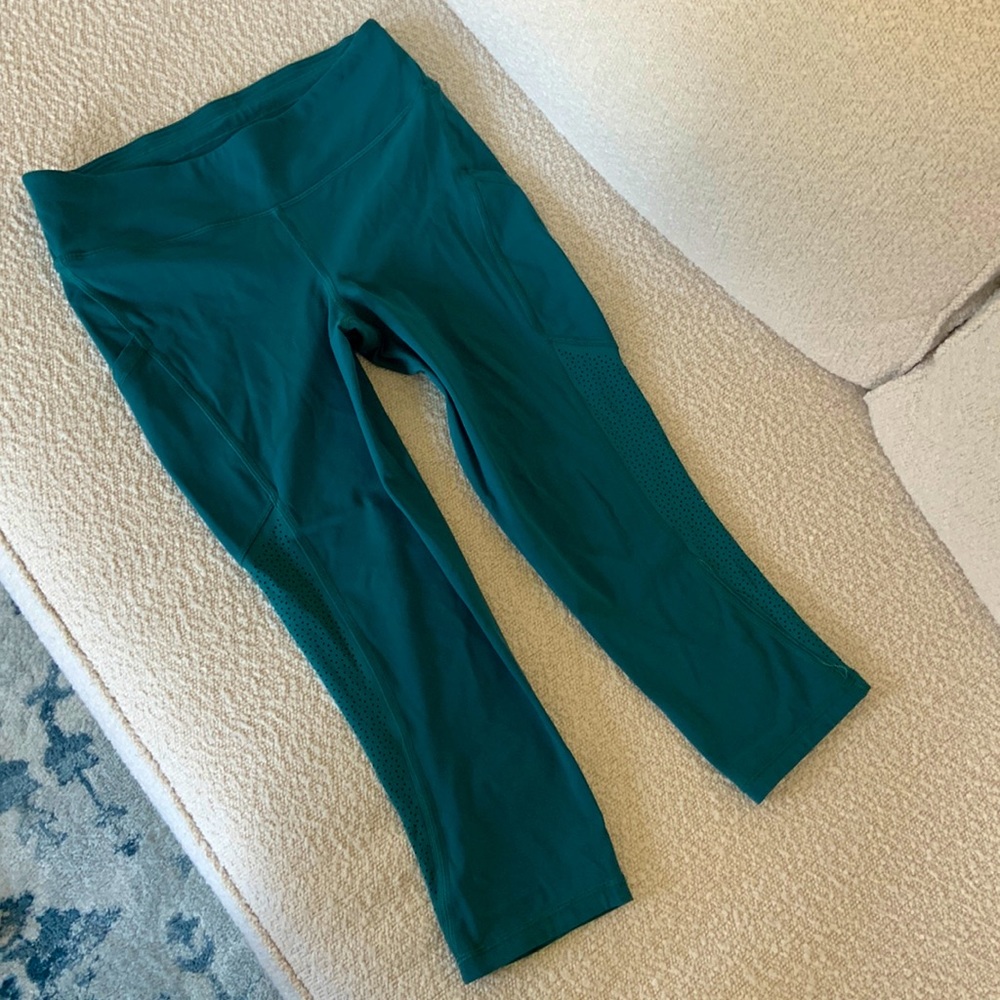 Lululemon Teal Cropped Leggings